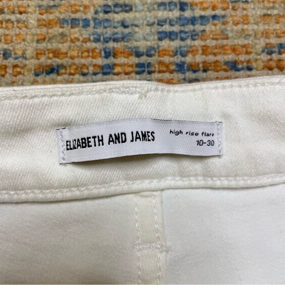 NWOT Elizabeth And James White High Rise Flare/Bootcut/Raw Hem Jeans 10/30 - Picture 4 of 8